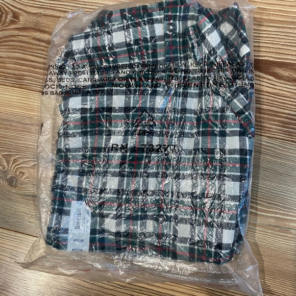 Croft and Barrow Multicolored Flannel Women’s Medium - Picture 2 of 3